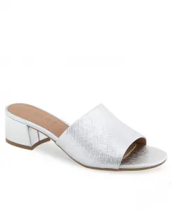 Женские сандалии-шлёпанцы Como с круглым носком Aerosoles, серебряный
