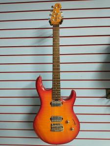 Электрогитара Ernie Ball Music Man Luke 3 W/ Case