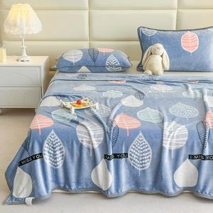 Antarctic Плед из облачного мутона 200х230 см, листья, двусторонний