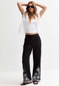 Брюки FLORAL EMBROIDERED STRAIGHT LEG New Look, черный