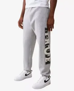 Мужские джоггеры с аппликацией Regular-Fit True Religion, серый