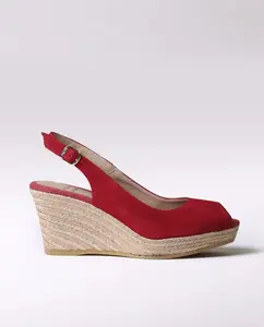 Женские замшевые туфли на танкетке с пряжкой Toni Pons, красный