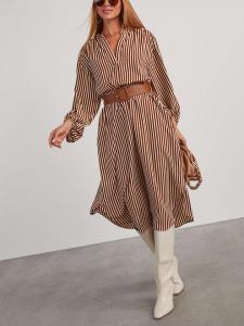 Длинное платье Milan Kiss