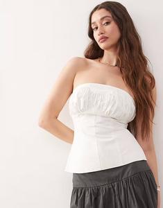 Топ-бандо Amy Lynn Ziggy со сборками белого цвета