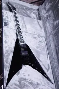 ESP E-II Arrow черный