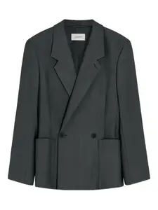 Двубортный пиджак с накладными карманами Lemaire, серый
