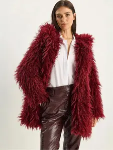 Bianco Lucci Зимнее пальто в цвете бургунди