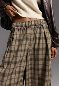 Брюки Bershka, Beige