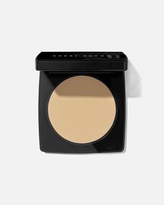 Компактная пудра Sheer finish pressed powder Bobbi Brown, soft sand, 9 гр