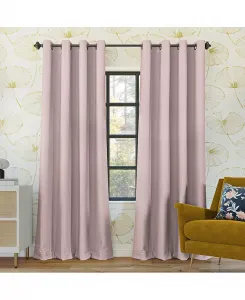 Театральная штора класса «Осло» с люверсами, 100% затемняющая Sun Zero, blush