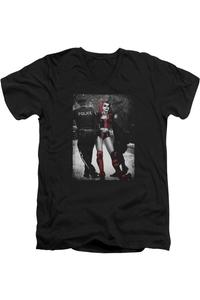 Футболка с коротким рукавом и V-образным вырезом для взрослых из премиального хлопка Batman Arrest Gildan, черный