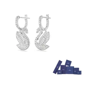 Серьги-кольца Swan Swarovski