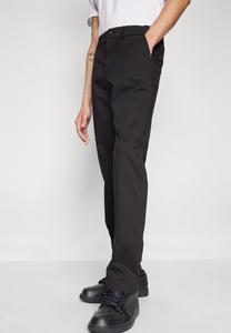 Чино STRAIGHT PERFORMANCE GAP, черный