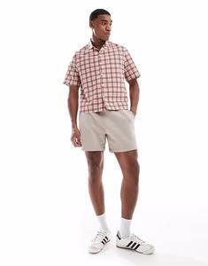 Короткие свободные флисовые шорты 8 дюймов бежевого цвета Hollister