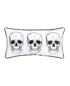 Миниатюрная декоративная подушка из хлопковой смеси с изображением трех скелетов-скелетов на тему Хэллоуина, 12" x 24" C&F Home, No Color