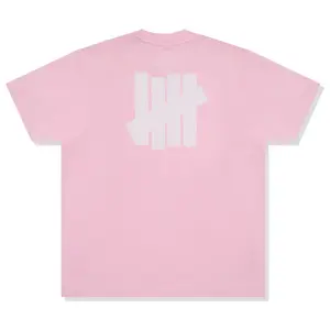 Футболка унисекс UNDEFEATED, розовый