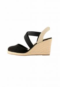Босоножки на платформе REGULAR FIT - MID CLOSED TOE CROSS STRAP Lipsy, черный