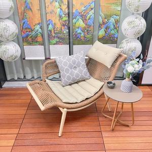 Дизайнерское плетеное кресло-качалка для дома и террасы с эргономичной поддержкой