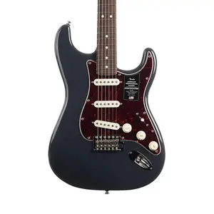 Fender American Professional Classic Stratocaster с накладкой из палисандра - Выцветший черный