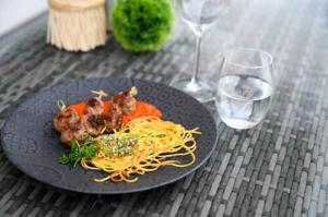 Набор тарелок 4 шт Mäser