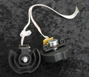 Сборка колеса питч-бенда / модуляции NEKTAR TECHNOLOGY Impact LX (25/49/61)