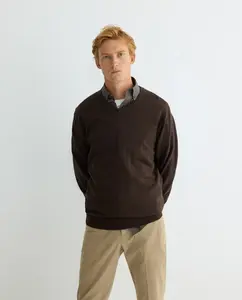 Мужской джемпер с V-образным вырезом больших размеров Rushmore, коричневый