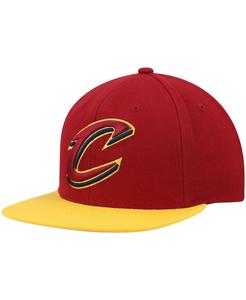 Мужская двухцветная бейсболка Snapback 2.0 винно-золотого цвета Cleveland Cavaliers Team Mitchell & Ness