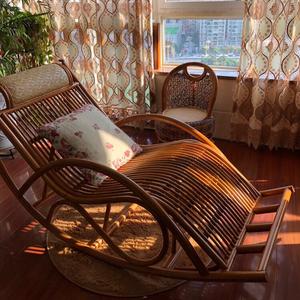 Плетеное кресло-качалка из натурального ротанга для отдыха дома и на даче