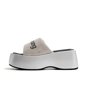 OBWA Тапочки-слайды женские, черные/серебристые