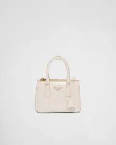 Сумка Prada Galleria из лакированной кожи, мини, белый