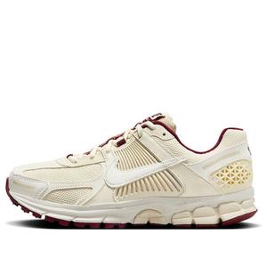Кроссовки (WMNS) Nike Air Zoom Vomero 5 'Valentine's Day', цвет coconut milk/white/dragon red/soft pink