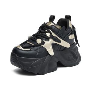 Низкие массивные кроссовки женские A poinsettia princess, черный