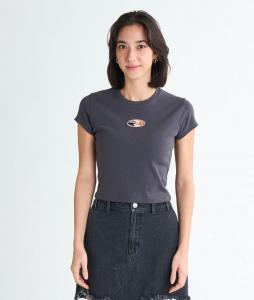 Весёлая и энергичная футболка с коротким рукавом