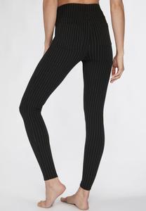 Брюки LASCANA, черный