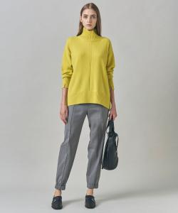 Мягкий вязаный свитер с высоким воротником из смеси кашемира