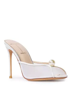 Женские сандалии-мюли Sadie с отделкой из искусственного жемчуга Black Suede Studio, белый