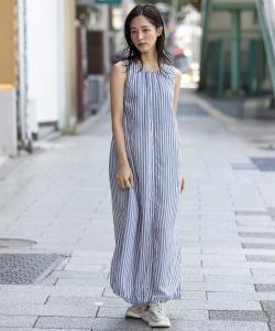 Полосатое платье на завязках