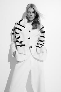 Обтягивающая куртка H&M, бежевый