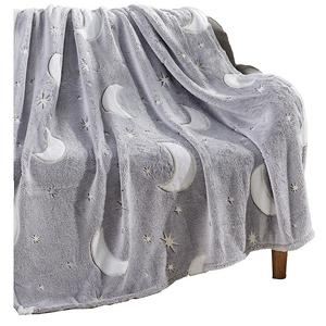 Декоративное всесезонное одеяло Star Moon из микроплюша Уютные ночи и стильный декор Plazatex, мультиколор