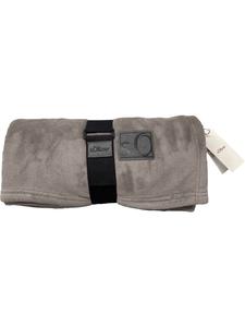 Живое одеяло в темно-сером цвете s.Oliver