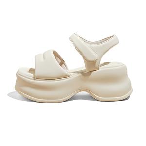 Женские сандалии на одной застежке A poinsettia princess, бежевый