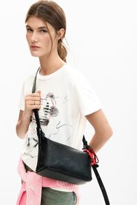 Сумка среднего размера, украшенная изображением Микки Мауса.