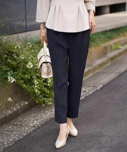 Легко моющиеся/простые в уходе зауженные брюки из эластичного атласа (подходят для сочетания с другой одеждой) Avv, цвет Navy