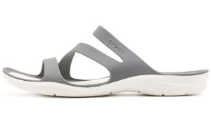Женские шлепанцы Swiftwater серые Crocs
