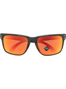 Солнцезащитные очки трапециевидной формы Oakley, черный