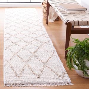 Ковер-дорожка SAFAVIEH, 61 x 275 см, Augustine Collection, Ivory & Beige, марокканский бохо узор "треллис" с бахромой, не линяет и прост в уходе, идеален для помещений с высокой проходимостью в гостиной, спальне (AGT850A)