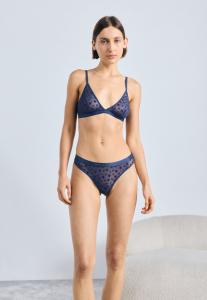 Трусы Tommy Hilfiger PACKS GIFT THONG 3 PACK , Preppy Navy/Foggy Pink/Red/Multi-Coloured