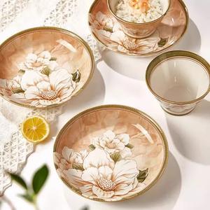 Ceramics Набор посуды Vintage Camellia на 12 персон: миски, тарелки и палочки в подарочной упаковке, 62 предмета