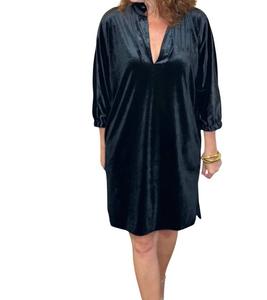 Платье Betsy с воротником из бархата в черном цвете Caryn Lawn