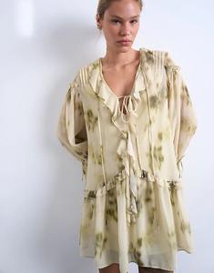 Мини-платье Topshop с рукавами-поэтами и оборкой в ​​зеленом цветочном узоре